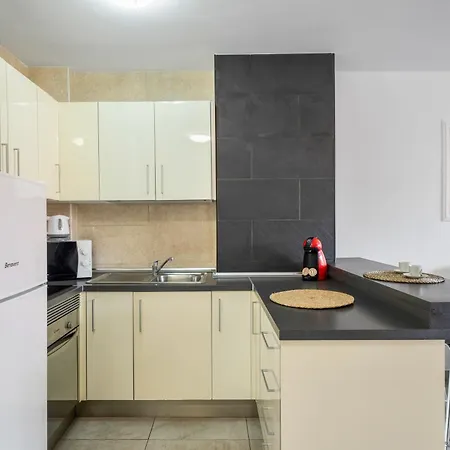 Chasna Arona (Tenerife)